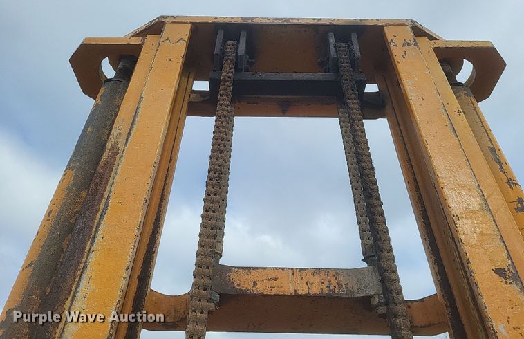 image for item DQ3808 1988 Master Craft MC-643-8 forklift