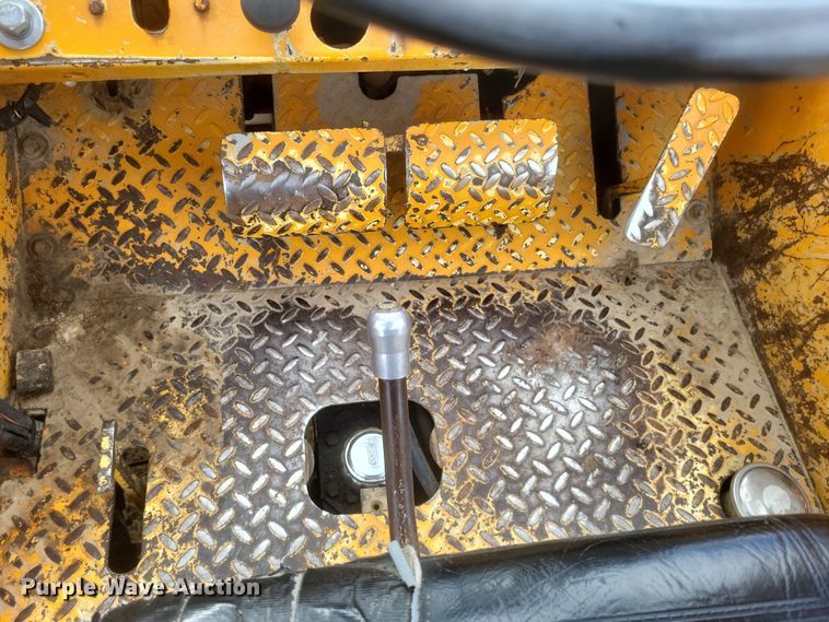 image for item DQ3808 1988 Master Craft MC-643-8 forklift