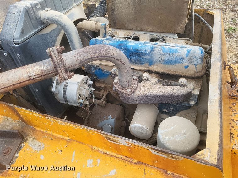 image for item DQ3808 1988 Master Craft MC-643-8 forklift