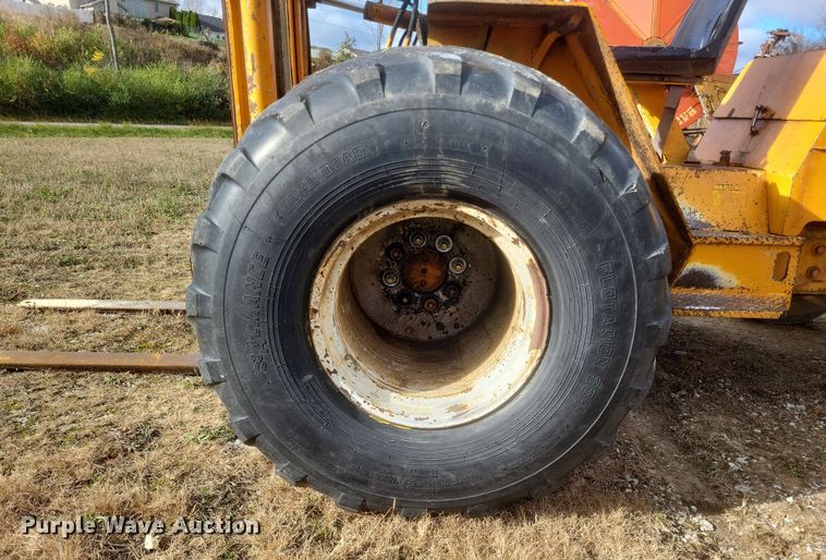 image for item DQ3808 1988 Master Craft MC-643-8 forklift