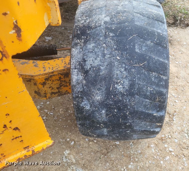 image for item DQ3808 1988 Master Craft MC-643-8 forklift