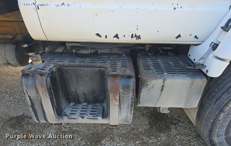 image for item DQ5309 1991 GMC Topkick C6500 dump truck