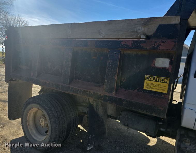 image for item DQ5309 1991 GMC Topkick C6500 dump truck