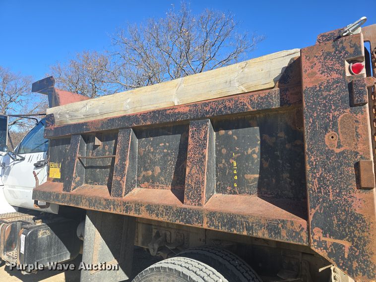 image for item DQ5309 1991 GMC Topkick C6500 dump truck