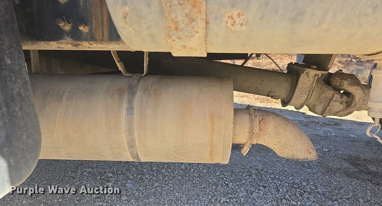 image for item DQ5309 1991 GMC Topkick C6500 dump truck