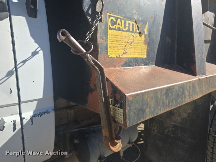 image for item DQ5309 1991 GMC Topkick C6500 dump truck