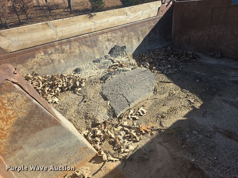 image for item DQ5309 1991 GMC Topkick C6500 dump truck