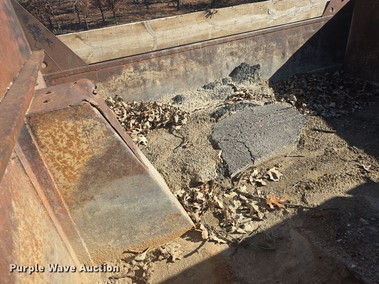 image for item DQ5309 1991 GMC Topkick C6500 dump truck