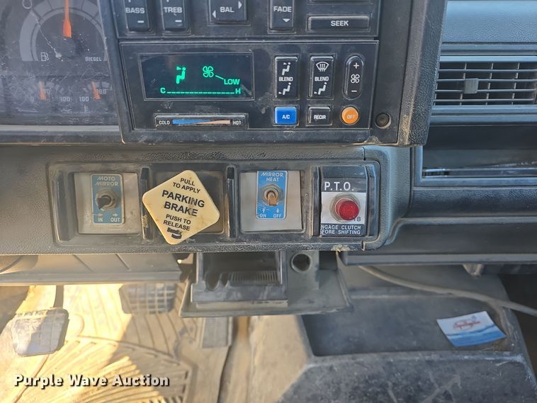 image for item DQ5309 1991 GMC Topkick C6500 dump truck