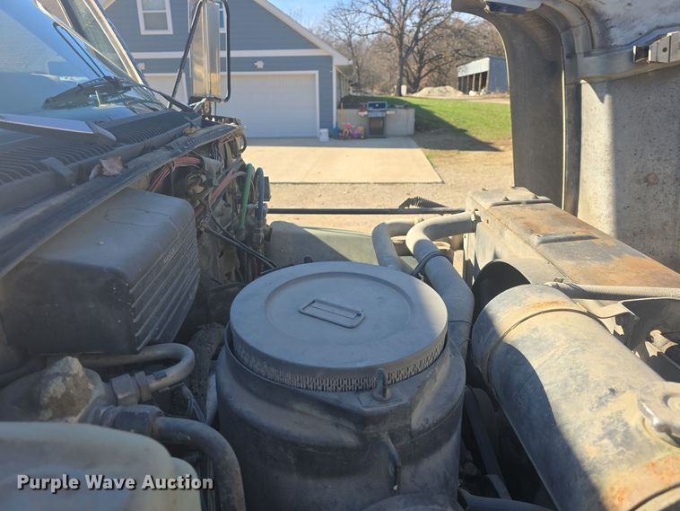 image for item DQ5309 1991 GMC Topkick C6500 dump truck