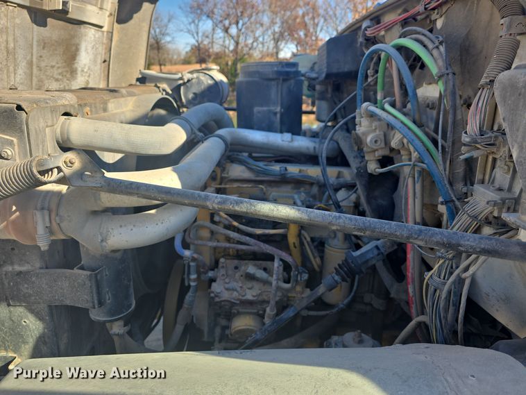 image for item DQ5309 1991 GMC Topkick C6500 dump truck