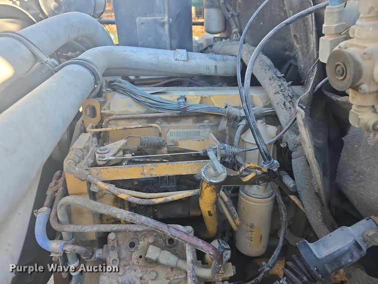 image for item DQ5309 1991 GMC Topkick C6500 dump truck