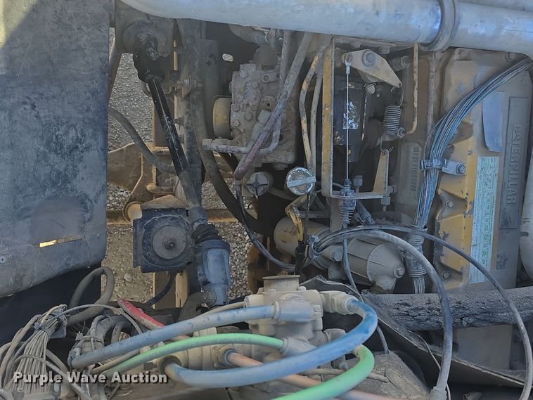 image for item DQ5309 1991 GMC Topkick C6500 dump truck