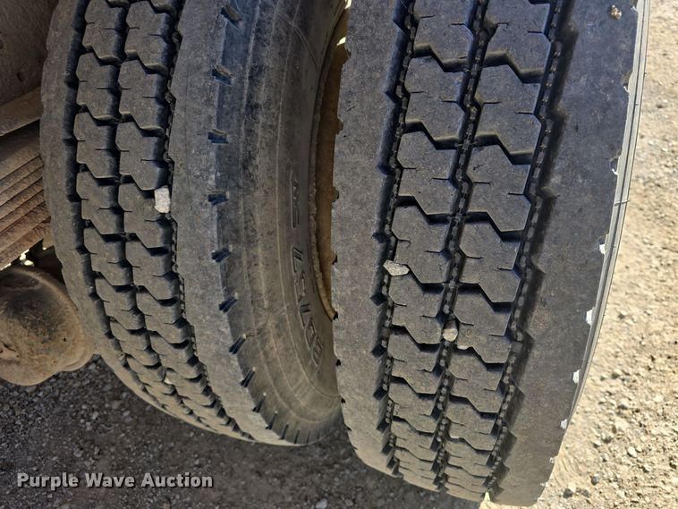 image for item DQ5309 1991 GMC Topkick C6500 dump truck