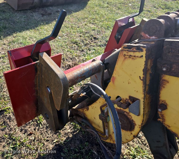 image for item DQ5316 2006 Gehl 480T telehandler