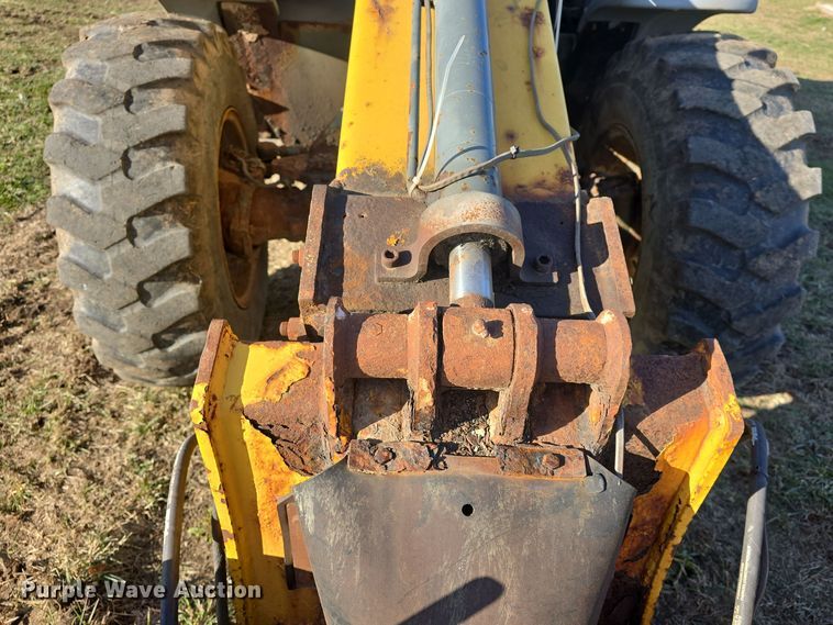 image for item DQ5316 2006 Gehl 480T telehandler