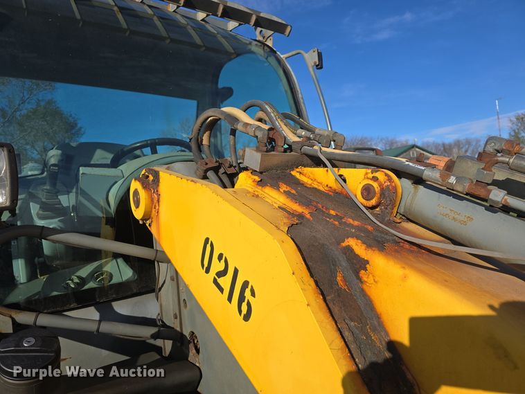 image for item DQ5316 2006 Gehl 480T telehandler