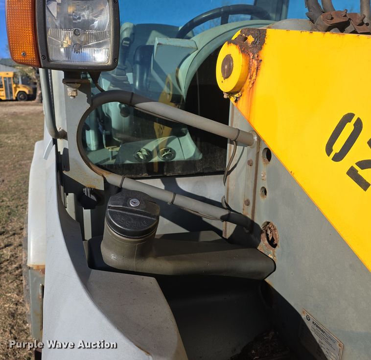 image for item DQ5316 2006 Gehl 480T telehandler