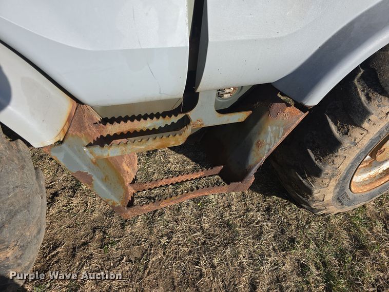 image for item DQ5316 2006 Gehl 480T telehandler