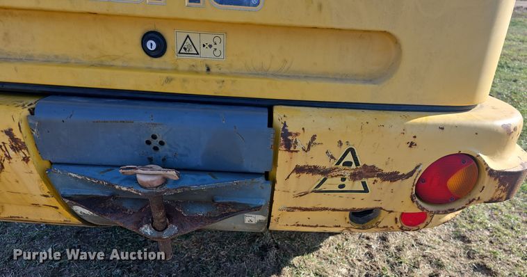 image for item DQ5316 2006 Gehl 480T telehandler