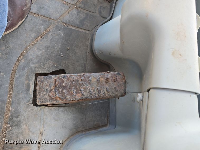 image for item DQ5316 2006 Gehl 480T telehandler