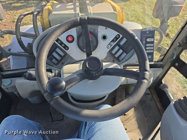 image for item DQ5316 2006 Gehl 480T telehandler