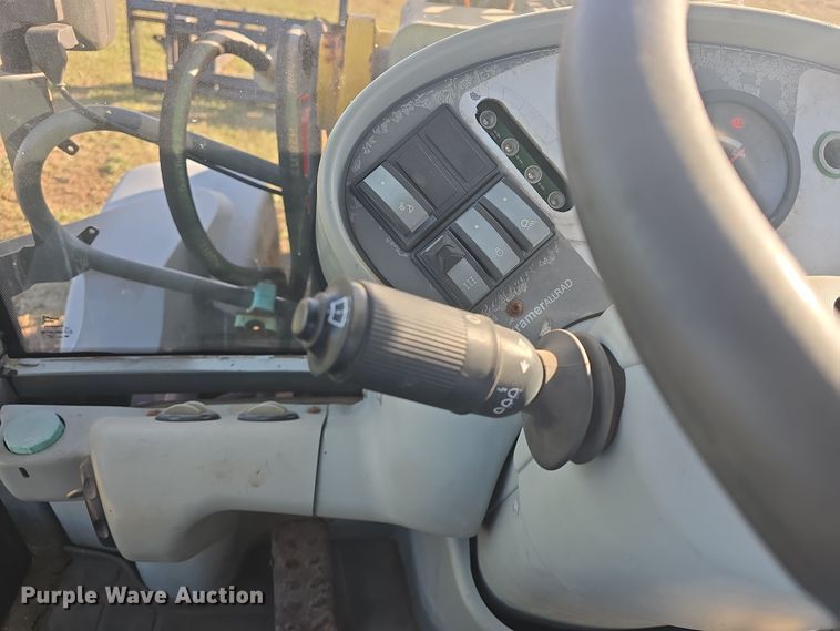 image for item DQ5316 2006 Gehl 480T telehandler