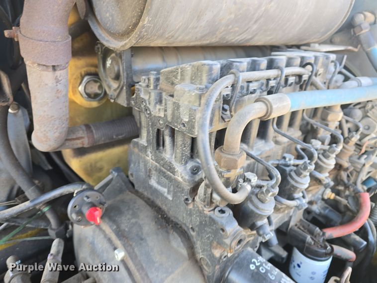 image for item DQ5316 2006 Gehl 480T telehandler