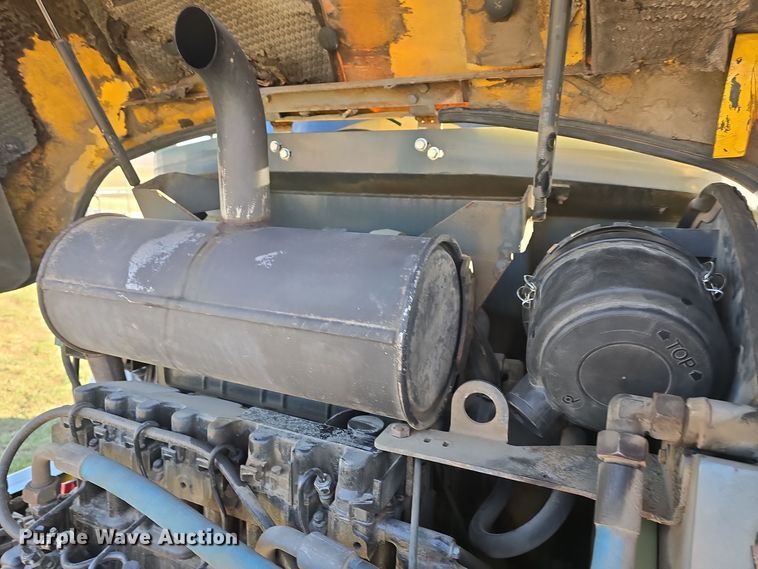 image for item DQ5316 2006 Gehl 480T telehandler