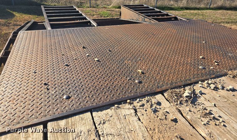 image for item DQ5346 2009 Buck Dandy equipment trailer