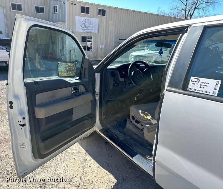 image for item DS3155 2010 Ford F150 SuperCab pickup truck