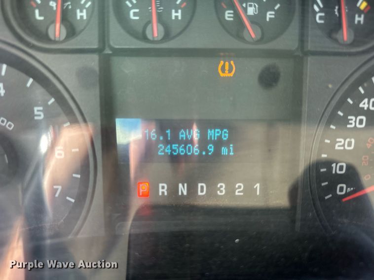 image for item DS3155 2010 Ford F150 SuperCab pickup truck