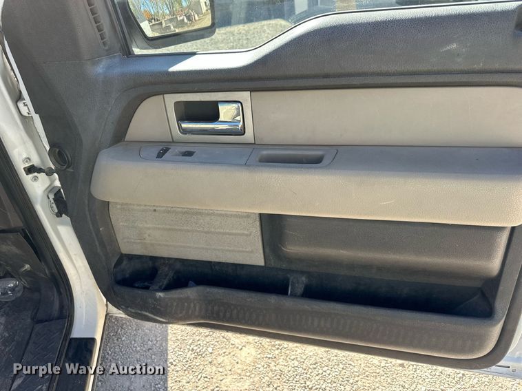 image for item DS3155 2010 Ford F150 SuperCab pickup truck