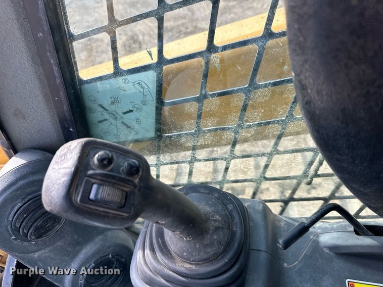 image for item DS3157 2015 Caterpillar 289D tracked skid steer loader