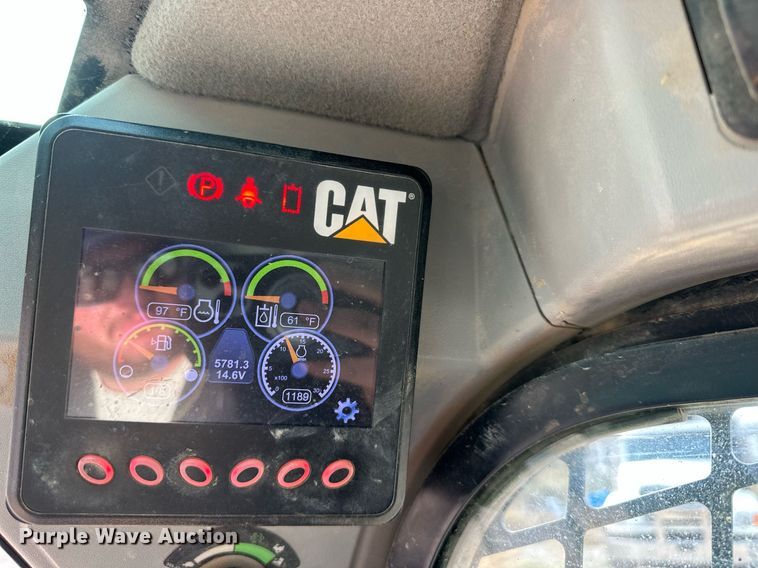 image for item DS3157 2015 Caterpillar 289D tracked skid steer loader