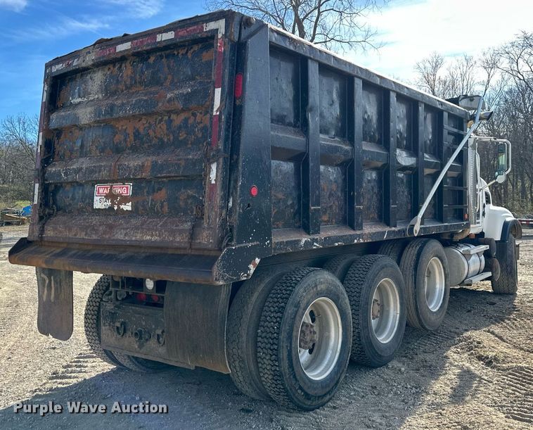 image for item DS3160 2007 Mack CV713 dump truck