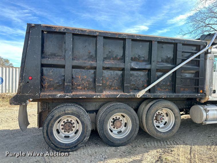 image for item DS3160 2007 Mack CV713 dump truck