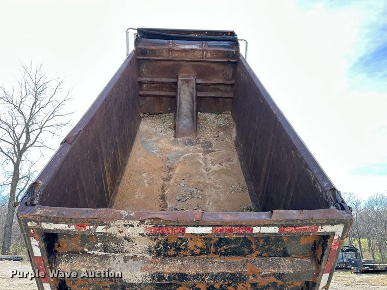 image for item DS3160 2007 Mack CV713 dump truck