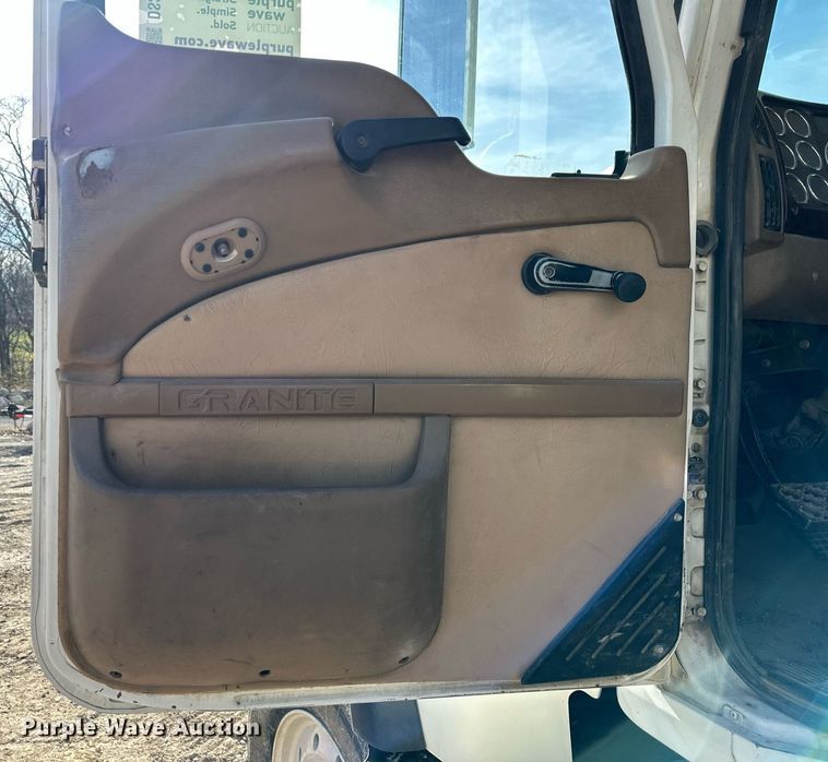 image for item DS3160 2007 Mack CV713 dump truck