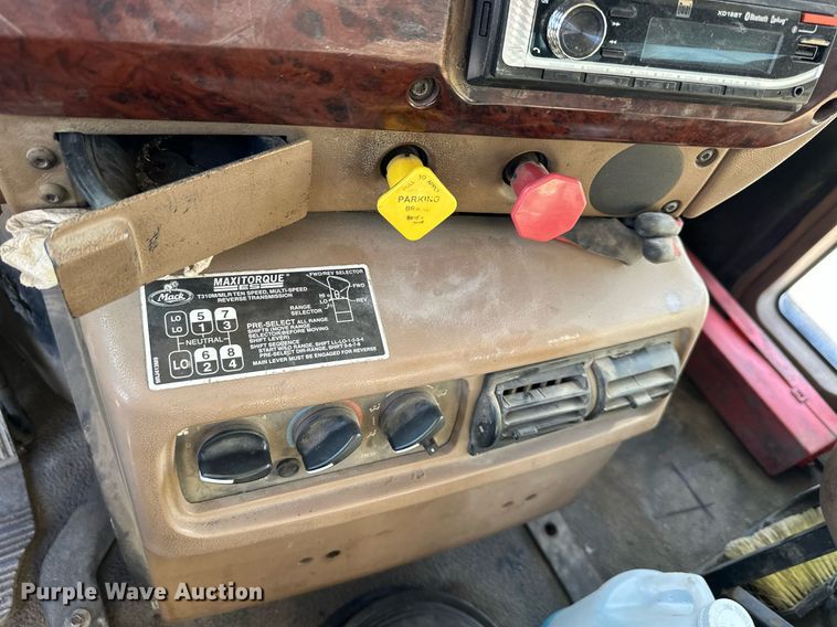 image for item DS3160 2007 Mack CV713 dump truck