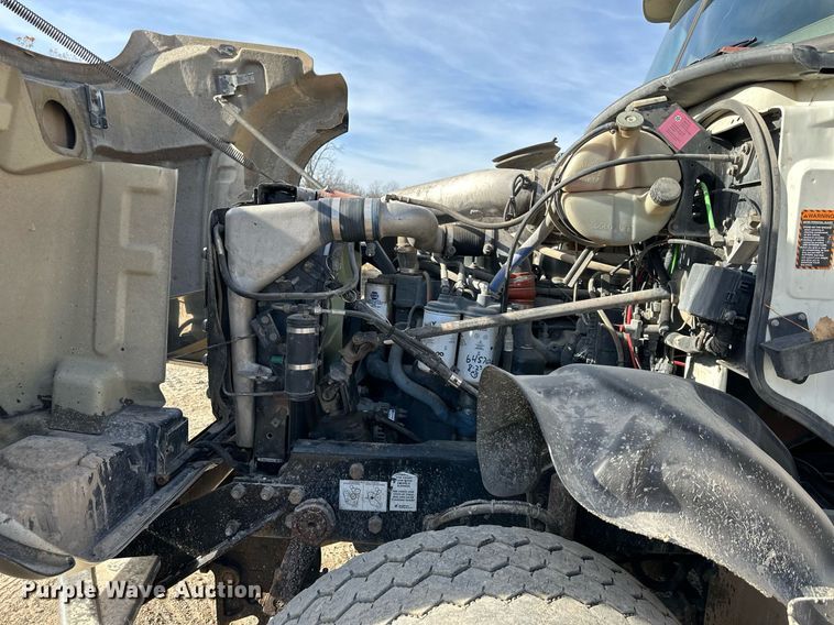 image for item DS3160 2007 Mack CV713 dump truck