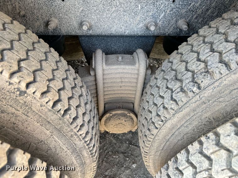 image for item DS3160 2007 Mack CV713 dump truck