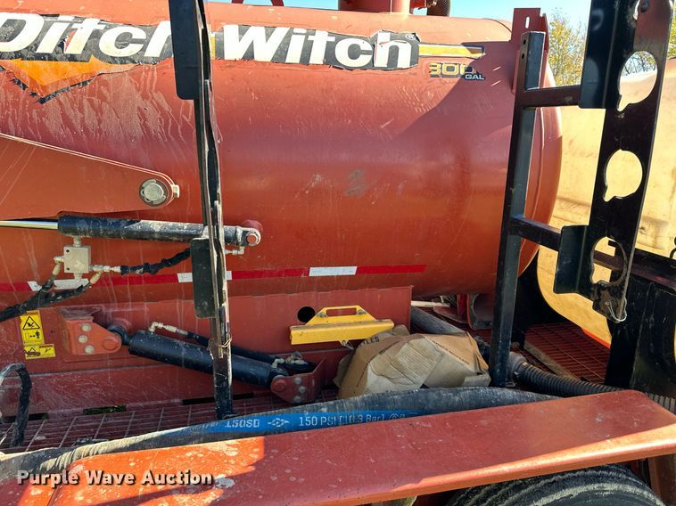 image for item DS3165 2016 Ditch Witch RVC733 vacuum excavator