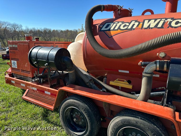 image for item DS3165 2016 Ditch Witch RVC733 vacuum excavator
