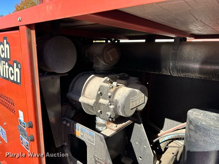 image for item DS3165 2016 Ditch Witch RVC733 vacuum excavator