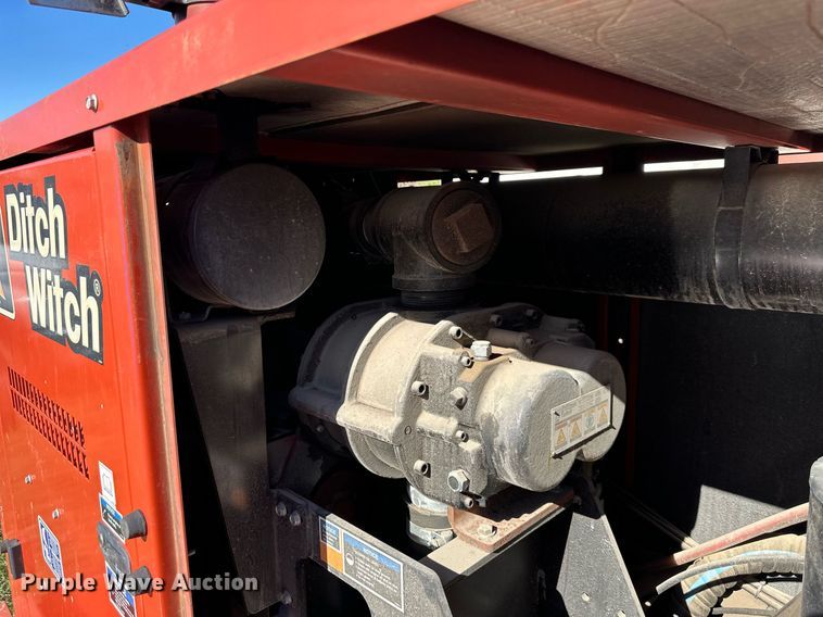 image for item DS3165 2016 Ditch Witch RVC733 vacuum excavator