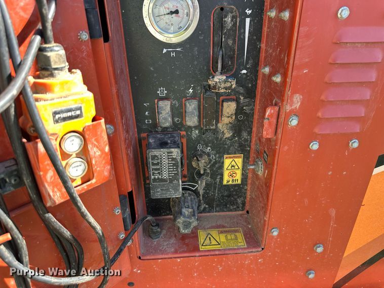 image for item DS3165 2016 Ditch Witch RVC733 vacuum excavator