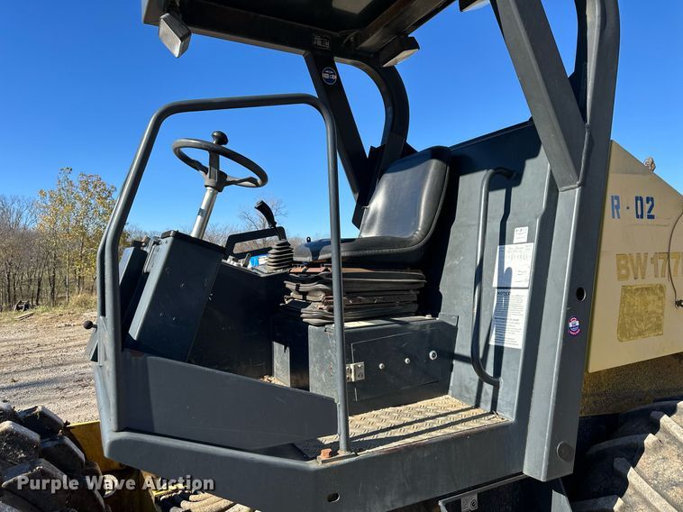 image for item DS3167 2005 Bomag BW177PDH-3 single drum vibratory roller