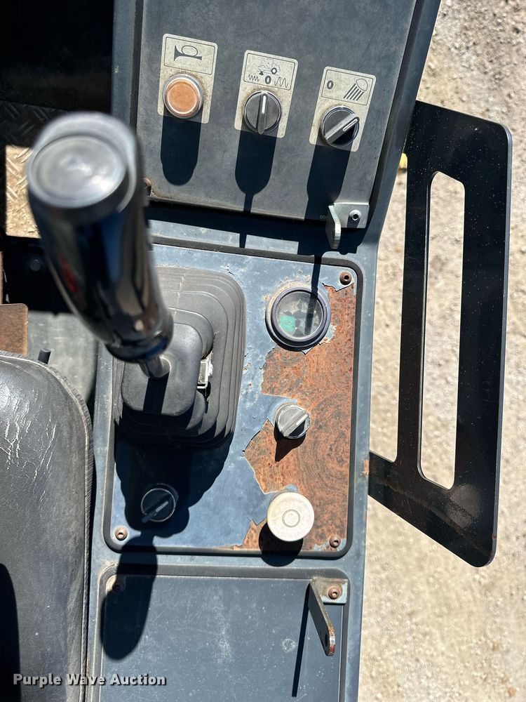 image for item DS3167 2005 Bomag BW177PDH-3 single drum vibratory roller