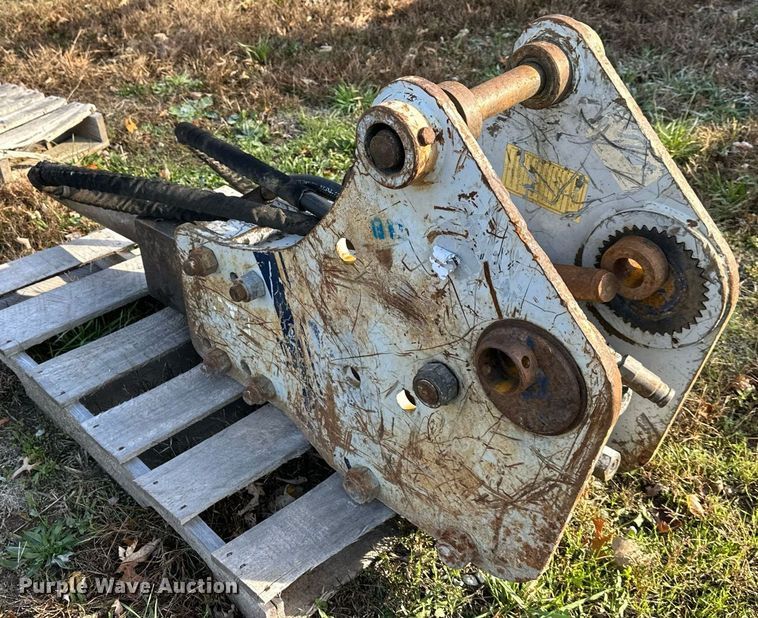 image for item DS3173 Kent breaker